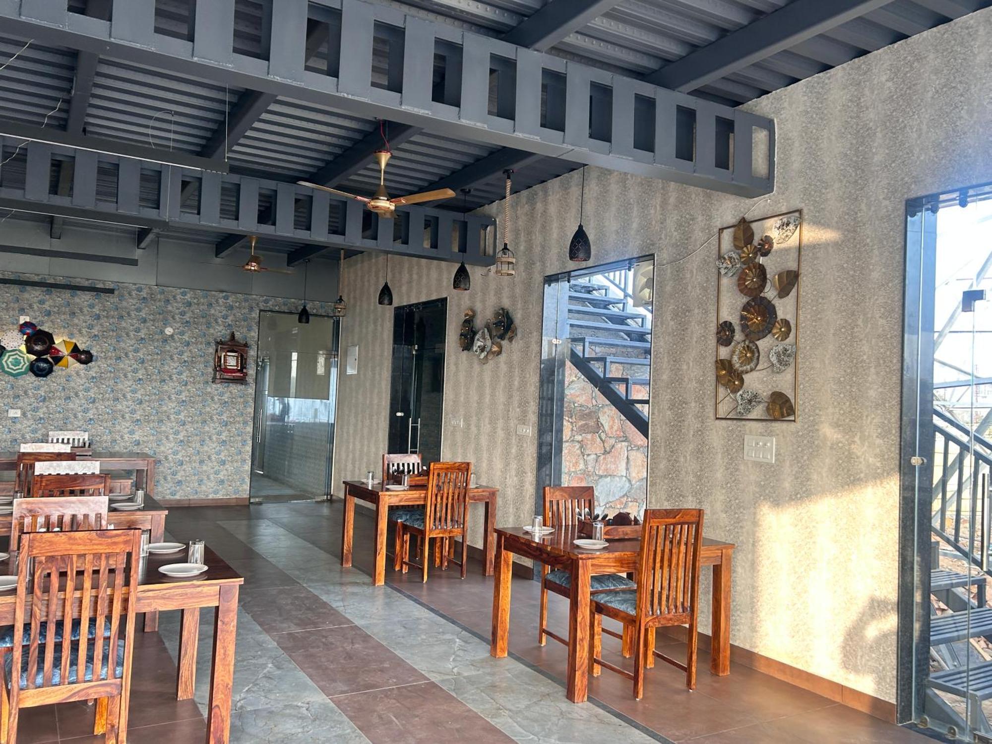 Royal Rajasthan Resort Sikar Buitenkant foto