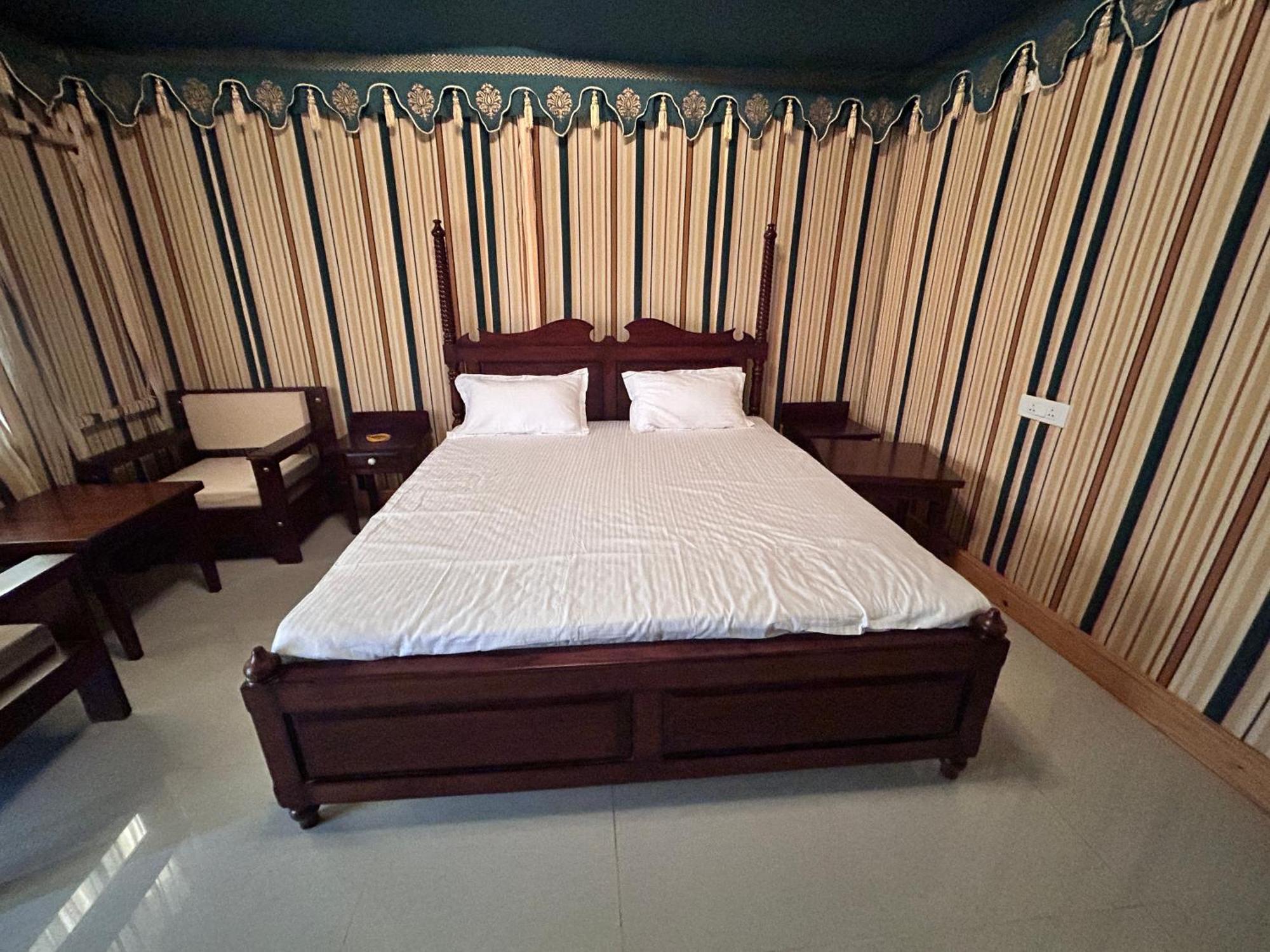 Royal Rajasthan Resort Sikar Buitenkant foto