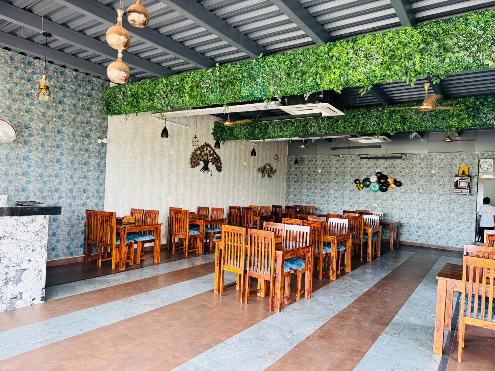 Royal Rajasthan Resort Sikar Buitenkant foto