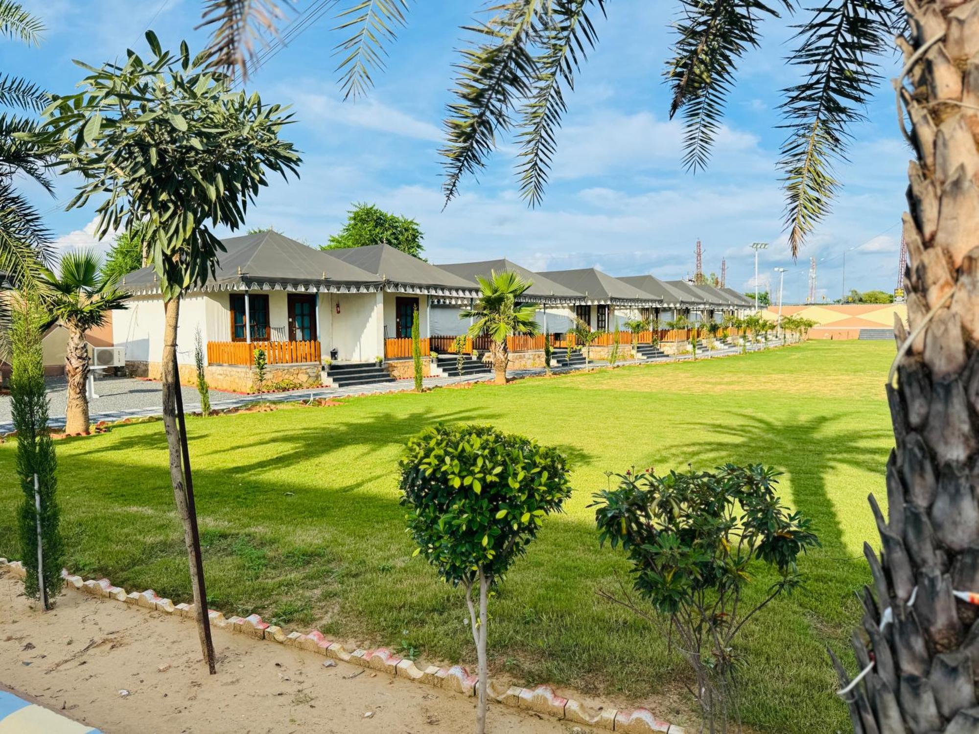 Royal Rajasthan Resort Sikar Buitenkant foto